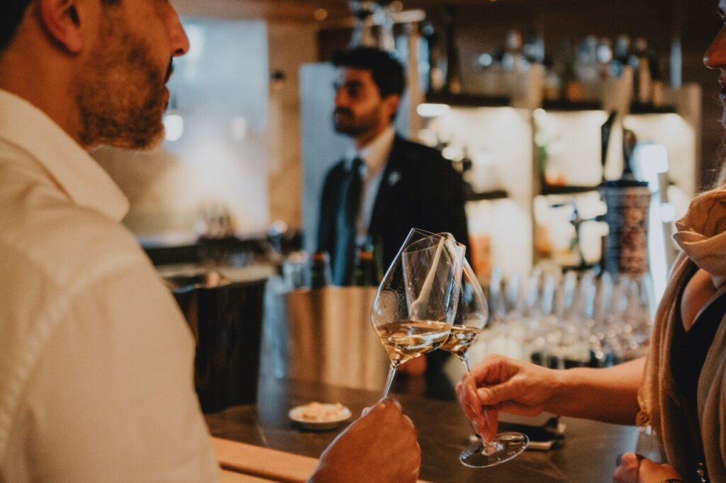Guests toasting, Kabuki tasting evening